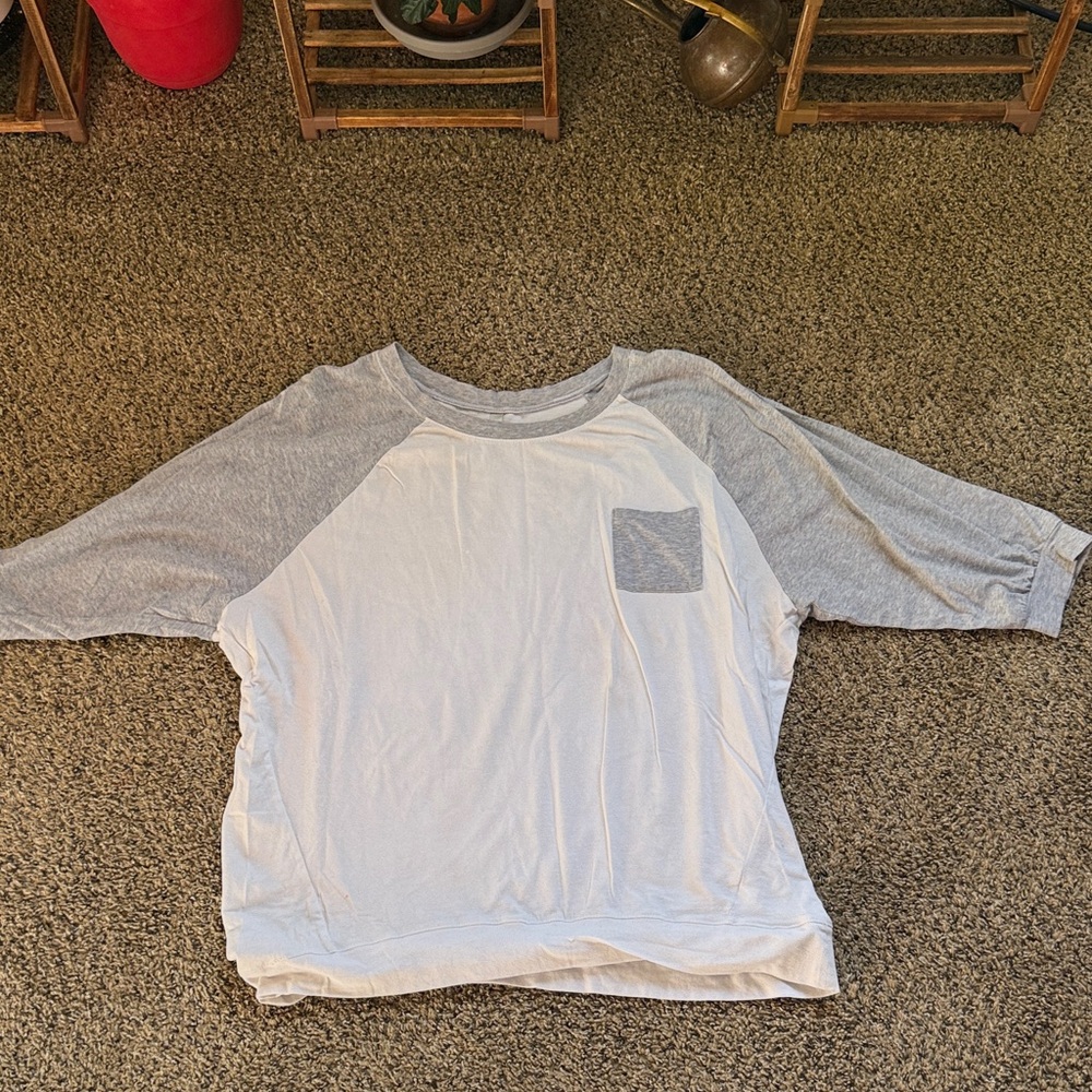 Women's Long Sleeve Raglan Tee in Gray and White